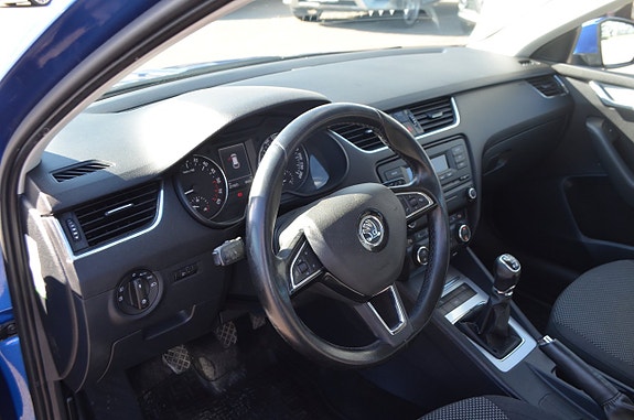 Skoda Octavia 12 of 16