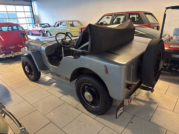 Willys Overland 3 of 7