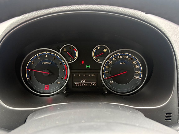 Suzuki SX4 5 of 6