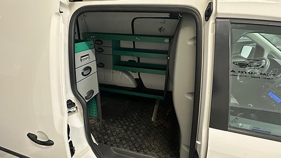 Volkswagen Caddy 17 of 18