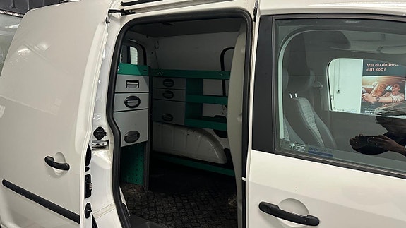 Volkswagen Caddy 18 of 18