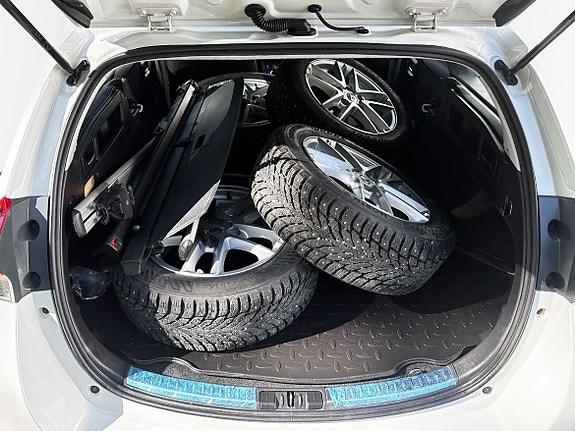Toyota Auris 10 of 19