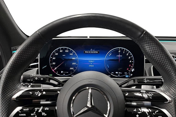 Mercedes-Benz E300 6 of 18