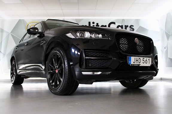 Jaguar F-PACE 6 of 27