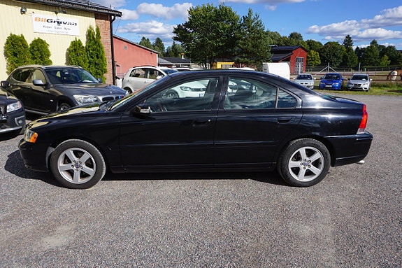 Volvo S60 4 of 7