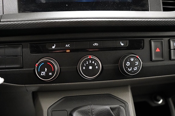 Volkswagen Transporter 13 of 19