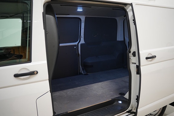 Volkswagen Transporter 17 of 19