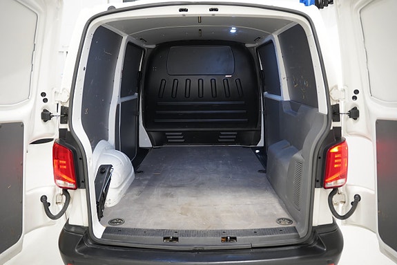 Volkswagen Transporter 19 of 19