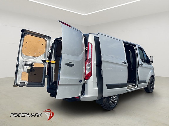 Ford Transit Custom 11 of 29