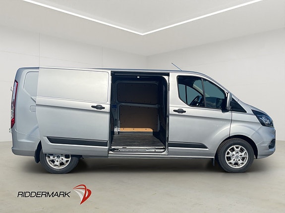 Ford Transit Custom 12 of 25