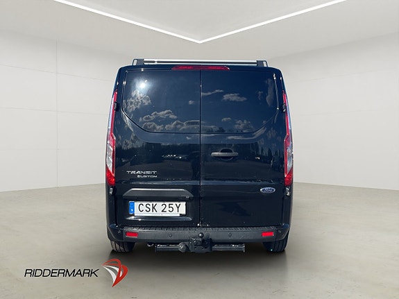 Ford Transit Custom 8 of 30