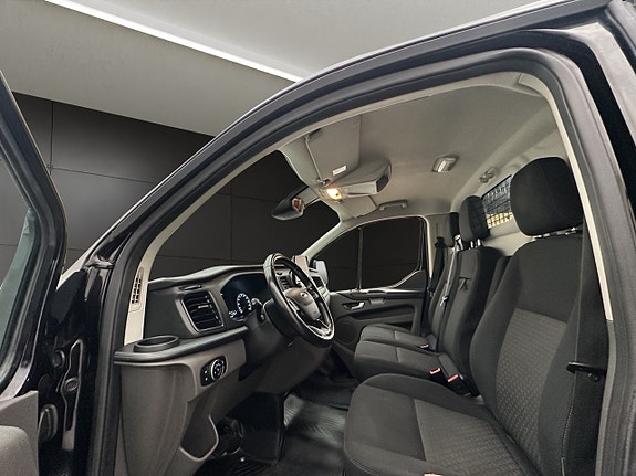 Ford Transit Custom 15 of 30