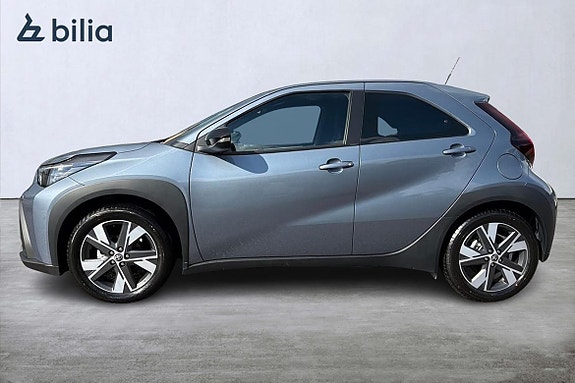 Toyota Aygo X 3 of 21