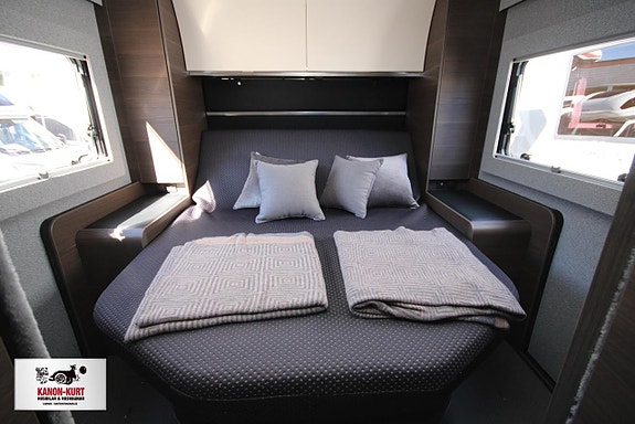 Adria Supersonic 890 LC 9 of 18