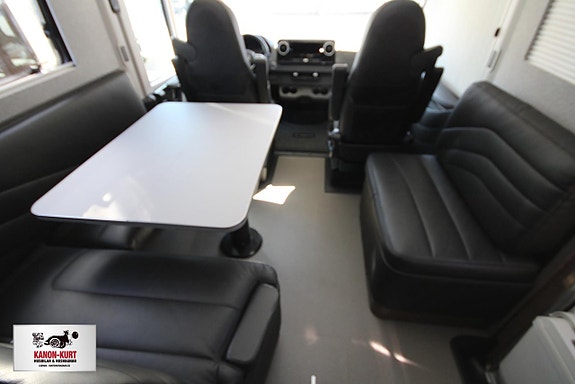Adria Supersonic 890 LC 11 of 18