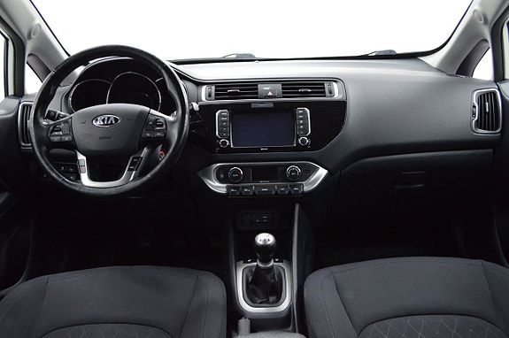 Kia Rio 7 of 26
