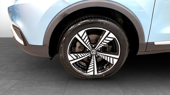 MG ZS 9 of 13