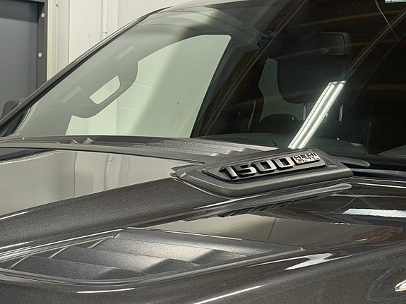 Dodge RAM 1500 7 of 30