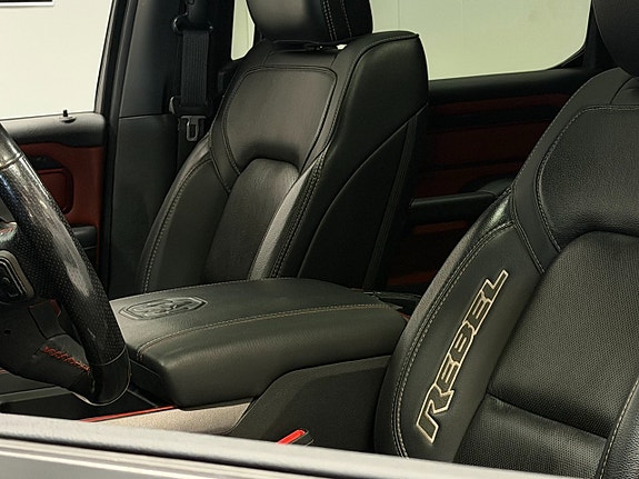 Dodge RAM 1500 24 of 30