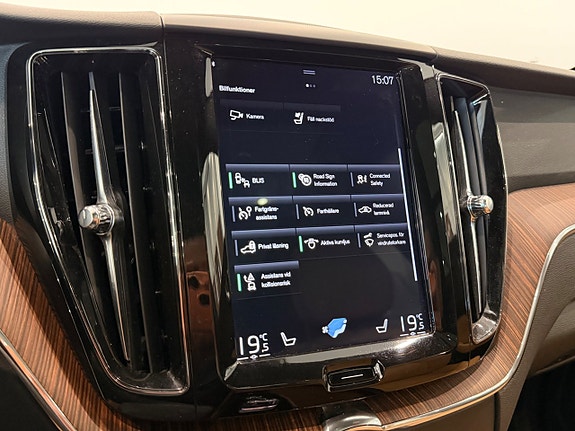 Volvo XC60 22 of 24