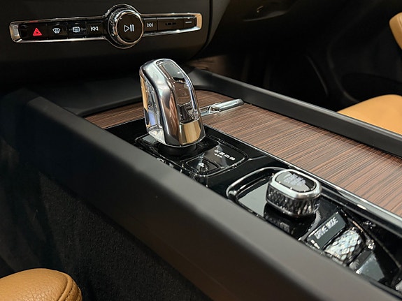 Volvo XC60 18 of 24