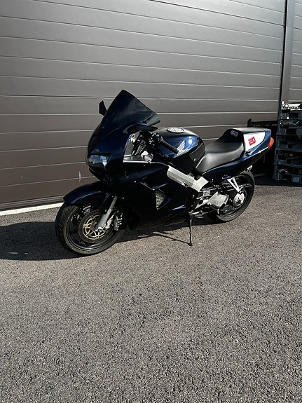 Honda Powersports VFR800FI 0.8 4 of 10