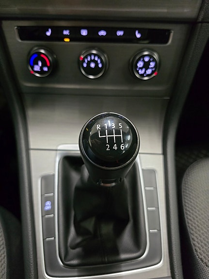 Volkswagen Golf I 16 of 19