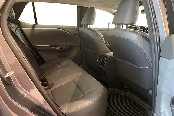 Lexus RZ300e 10 of 24