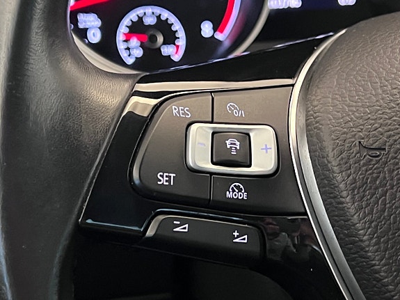 Volkswagen Golf I 21 of 24