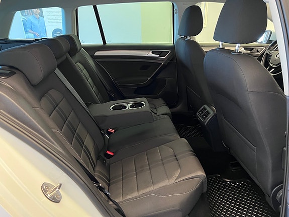 Volkswagen Golf I 11 of 24