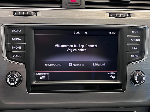 Volkswagen Golf I 19 of 24