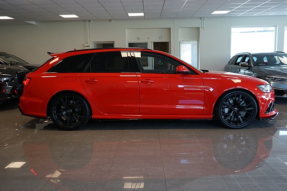 Audi RS6 3 of 27
