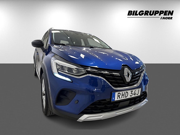 Renault Captur 3 of 15