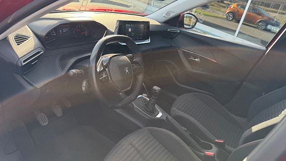 Peugeot 2008 8 of 8