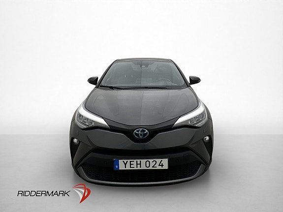 Toyota C-HR 2 of 30