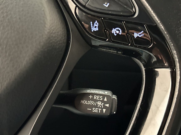 Toyota C-HR 18 of 30