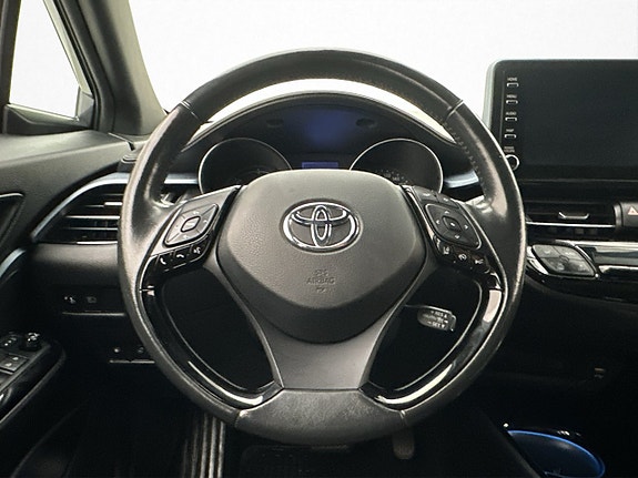 Toyota C-HR 13 of 30