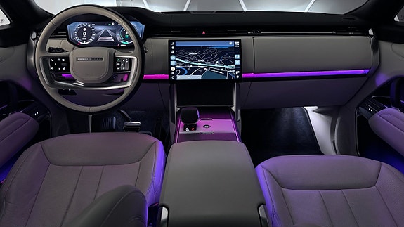 Land Rover Range Rover 10 of 30