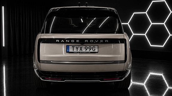 Land Rover Range Rover 5 of 30