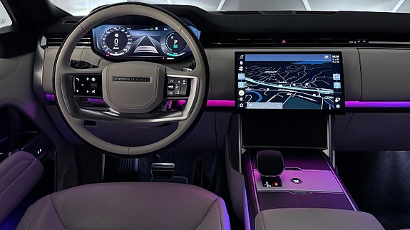 Land Rover Range Rover 11 of 30