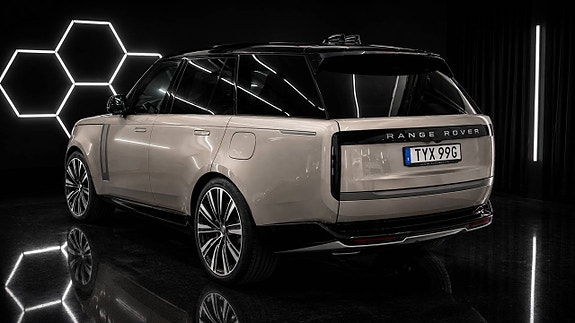 Land Rover Range Rover 4 of 30