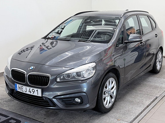 BMW 220d 2 of 17