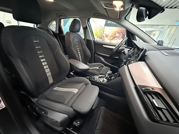 BMW 220d 13 of 17