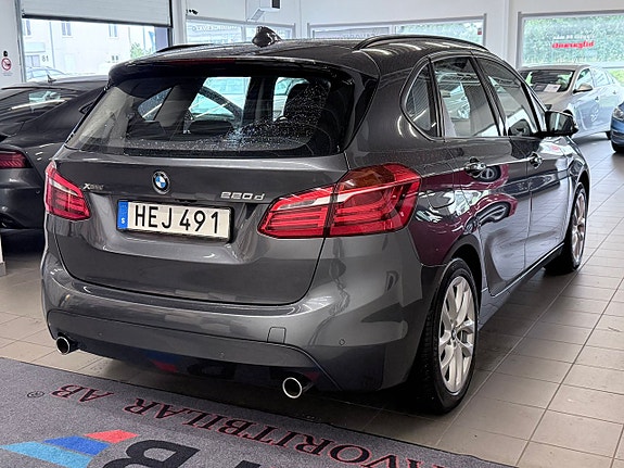 BMW 220d 16 of 17