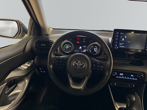 Toyota Yaris 9 of 13