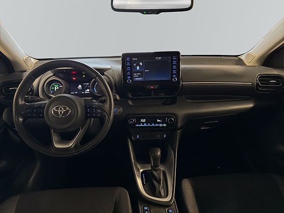 Toyota Yaris 8 of 13