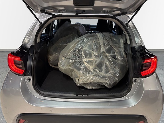 Toyota Yaris 10 of 13
