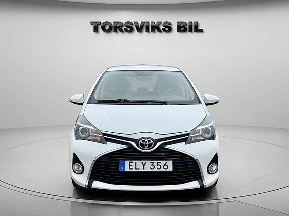 Toyota Yaris 9 of 24