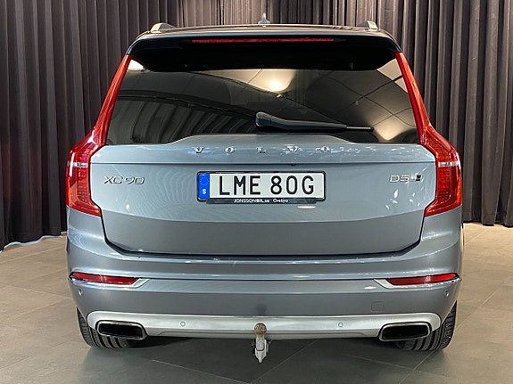 Volvo XC90 2 of 30