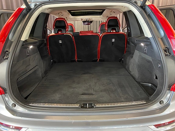 Volvo XC90 25 of 30